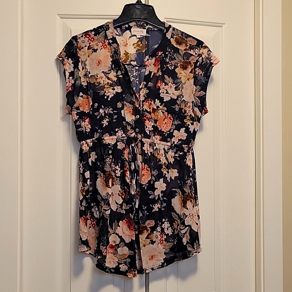 Maternity Blouse, USL (Bundle and offer for all Maternity items) - Picture 1 of 5